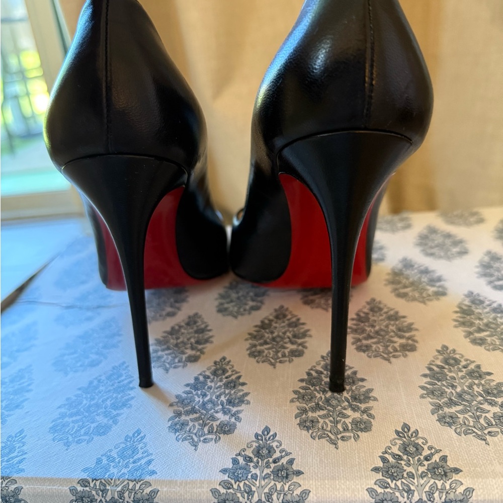 Christian Louboutin Black Leather Heels with Red Soles - Picture 4 of 5